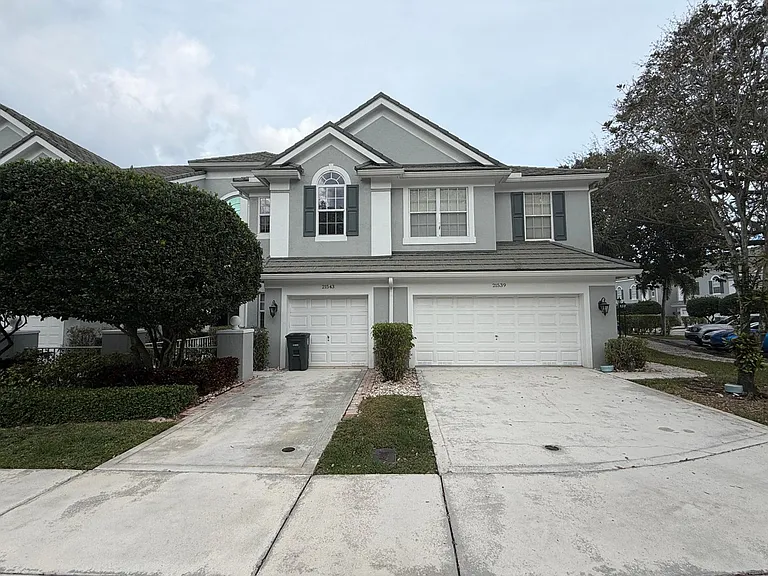 Saint Andrews Grand Cir — Photo 1