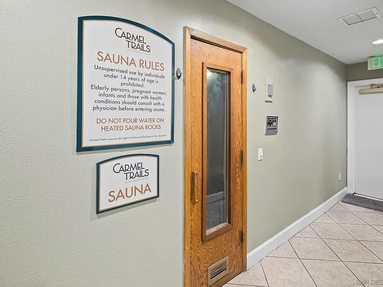 14996 Avenida Venusto #28 — Photo 36