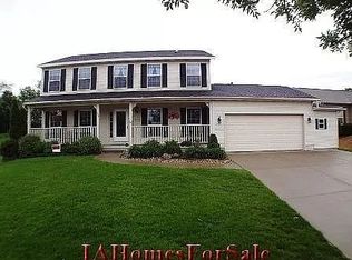 805 High Point Dr SW, Cedar Rapids, IA 52404