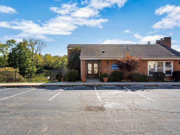 1984 Greenglen Dr APT 202, Saint Louis, MO 63122