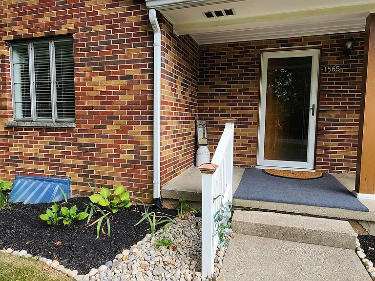 1565 Bluebird Dr — Photo 29