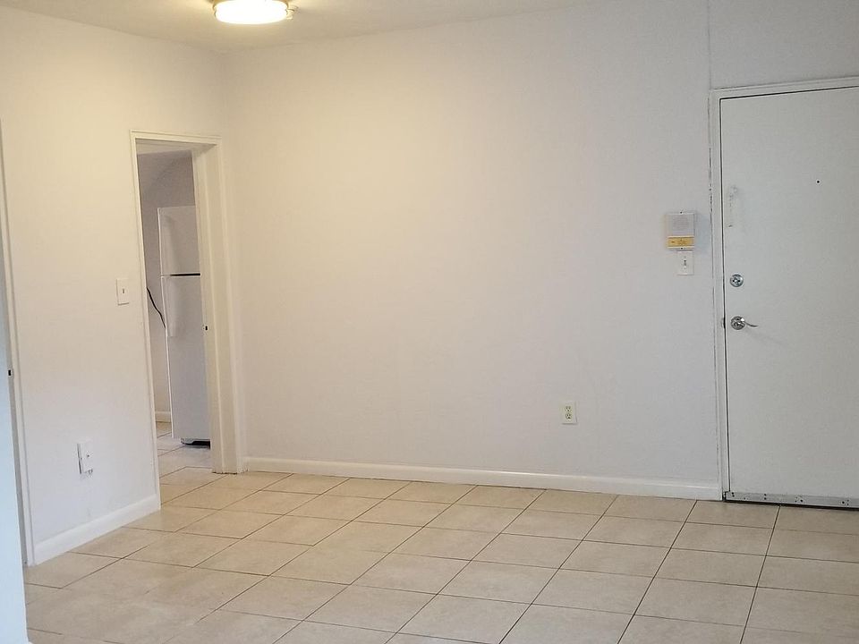 1st image of 8330 Crespi Blvd APT 14