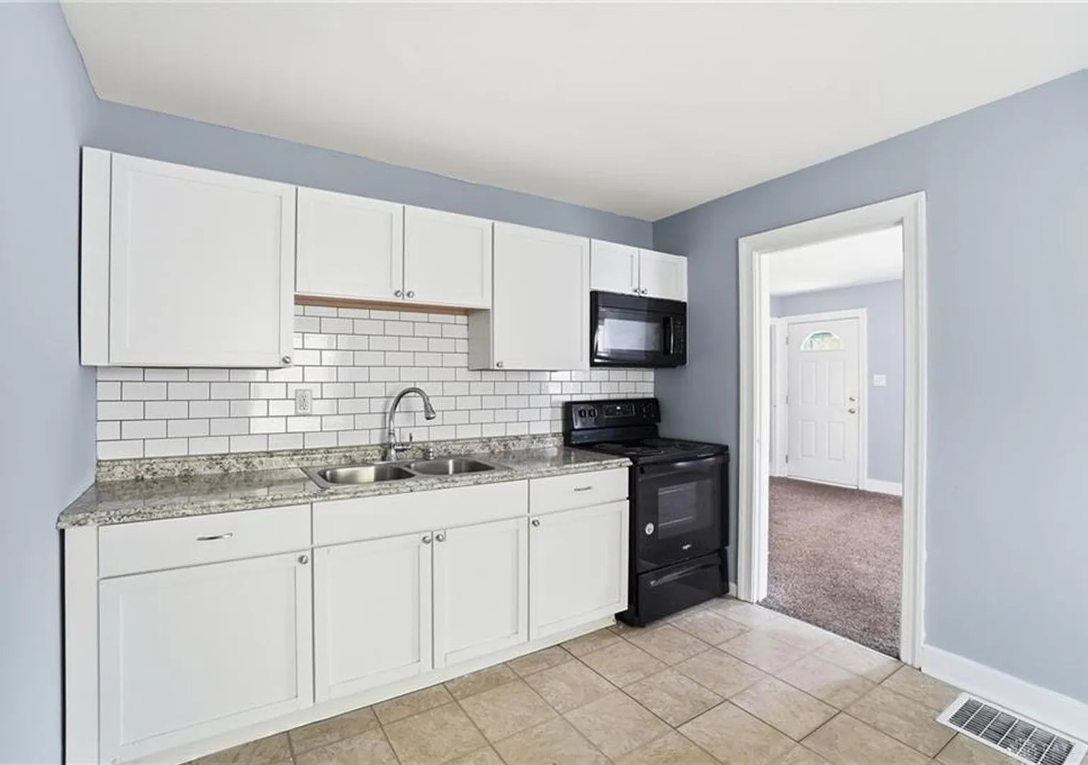 Affordable 4-Bedroom Rental Dayton, Ohio — Photo 3