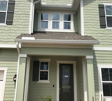 4th image of 440 Starlis Pl