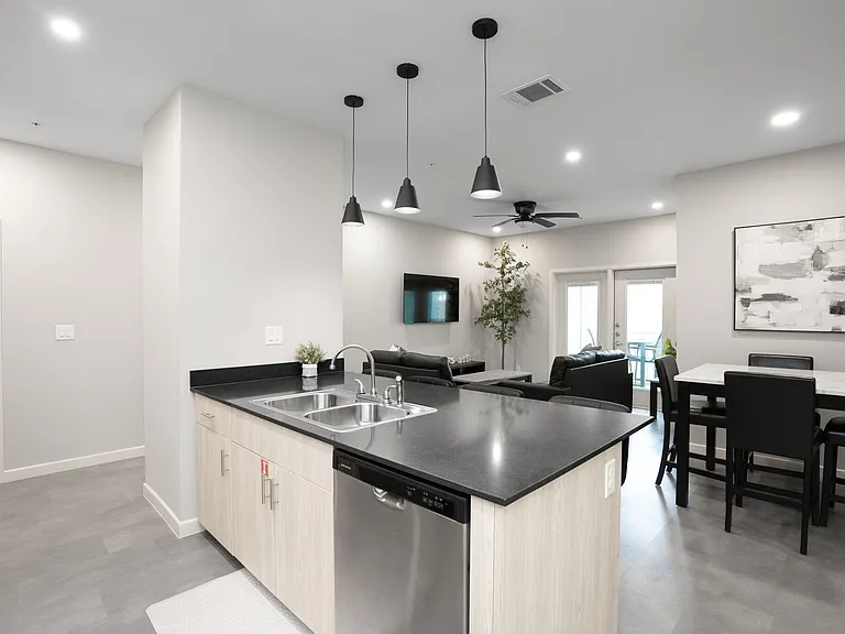Palma Vista Apartments — Photo 10