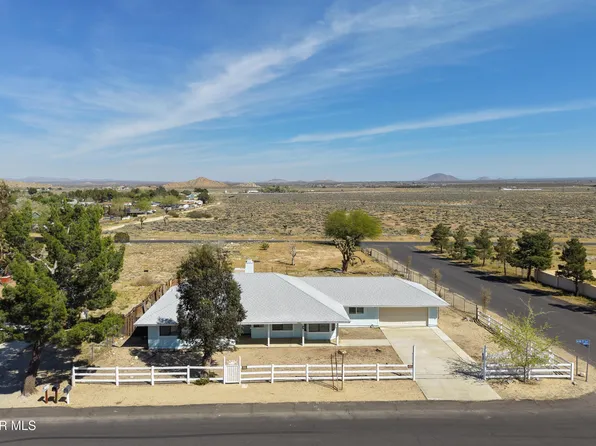 39004 164th St E, Lake Los Angeles, CA 93591