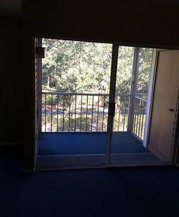 5th image of 1309 Wildwood Lakes Blvd Unit 2