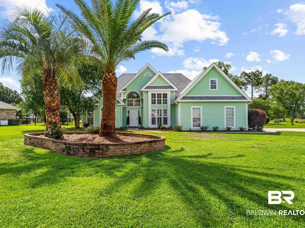 9330 Fairway Dr, Foley, AL 36535