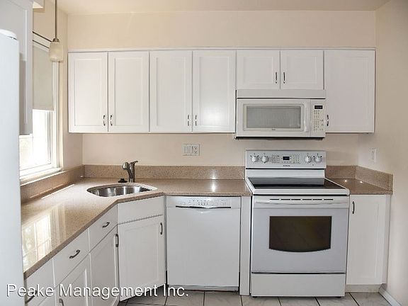 5th image of 3352 Contessa Ct