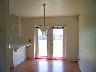 2nd image of 752 16th St NE