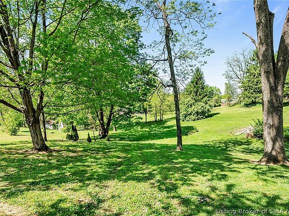 2nd image of 4013 Scenic Valley Road