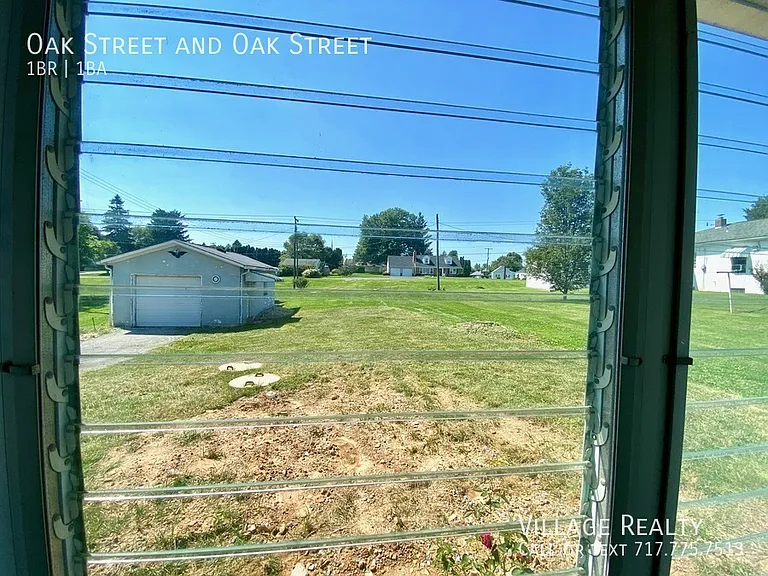 Oak St — Photo 65