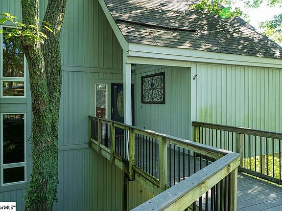 2nd image of 14 Persimmon Ln