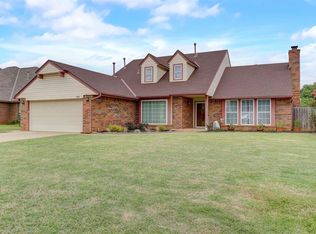 9953 Birkenhead Ct, Yukon, OK 73099