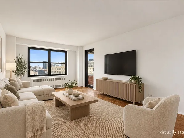 385 Grand St APT L1108, New York, NY 10002