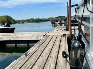 2A34 Hidden Spring Ln, Apple River, IL 61001