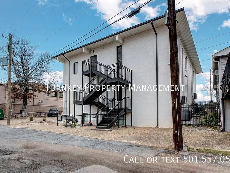 915 North St #3 — Photo 18
