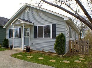 48 Hillcrest Ave, Fox Lake, IL 60020