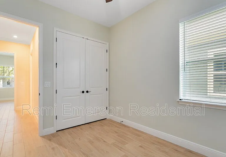 8828 Sperry St — Photo 13