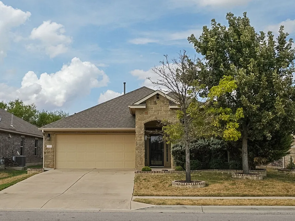 313 Longhorn Cavern Rd