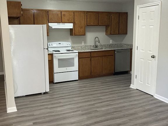 2nd image of 1101 Albert Rd APT B