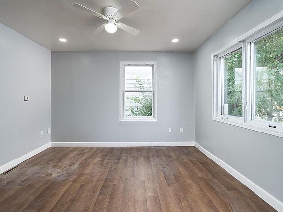 3rd image of 2529 STREET