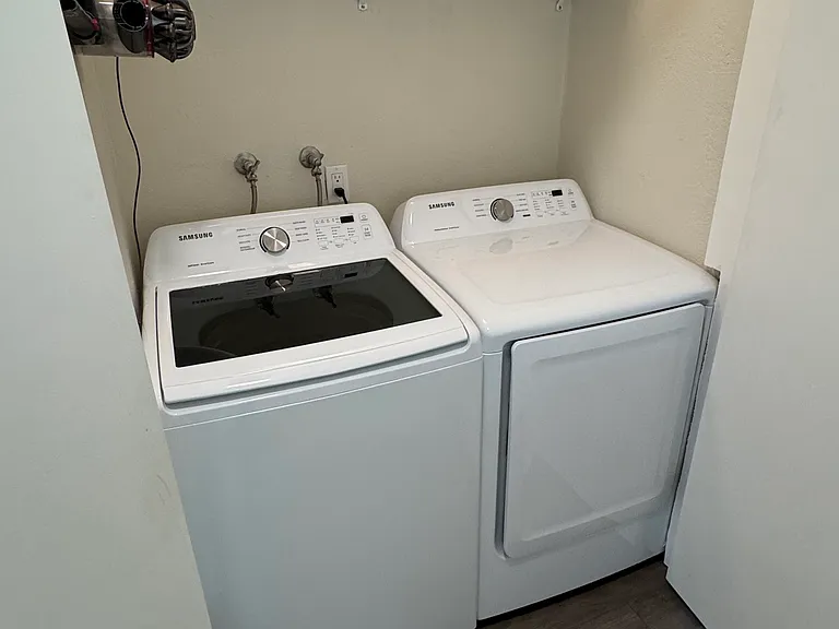 Washer/Dryer - 2nd floor