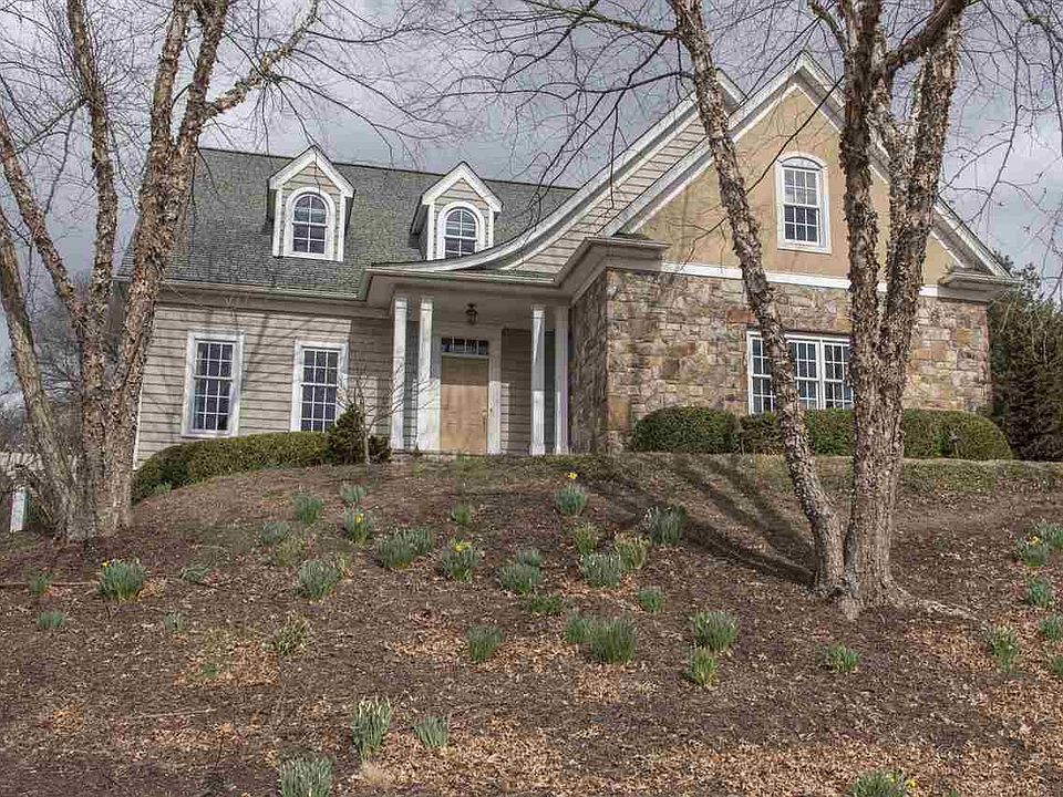 1st image of 521 Myers Ave