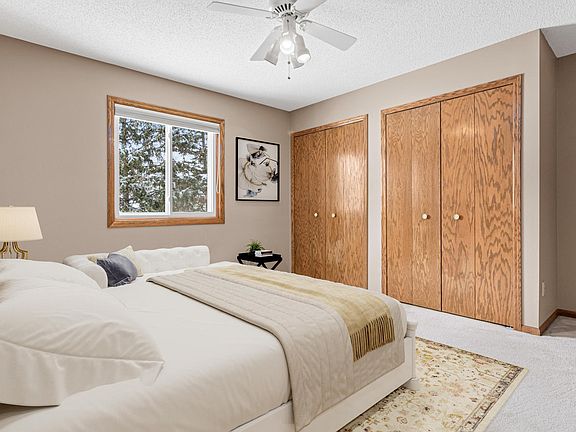 4th image of 120 Ruth St N APT 1