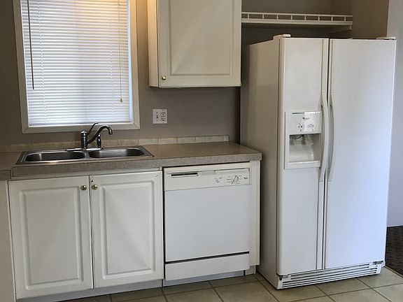 3rd image of 21201 NE 58th St