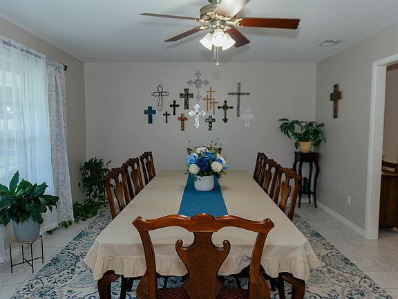 5th image of 105 Claudia Cir