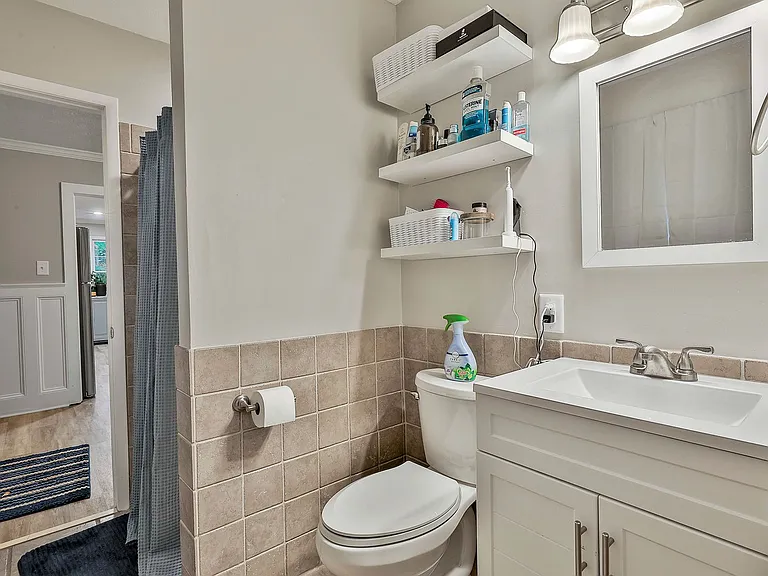 104 Laurel Ct — Photo 15