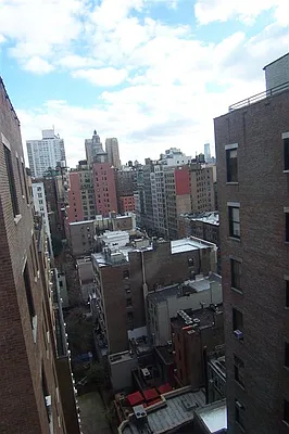 Rented by Susan Finkel, LREB | media 24