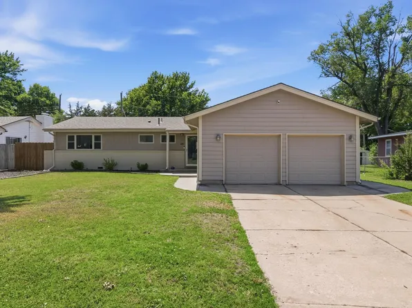 761 N Chickadee Ln, Wichita, KS 67212
