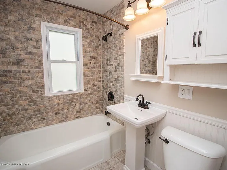 533 Lincoln Ave #1 — Photo 7
