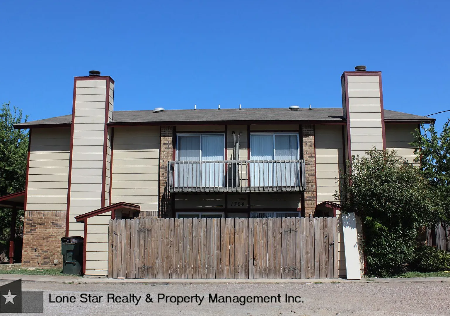 1704 Bundrant Dr — Photo 1