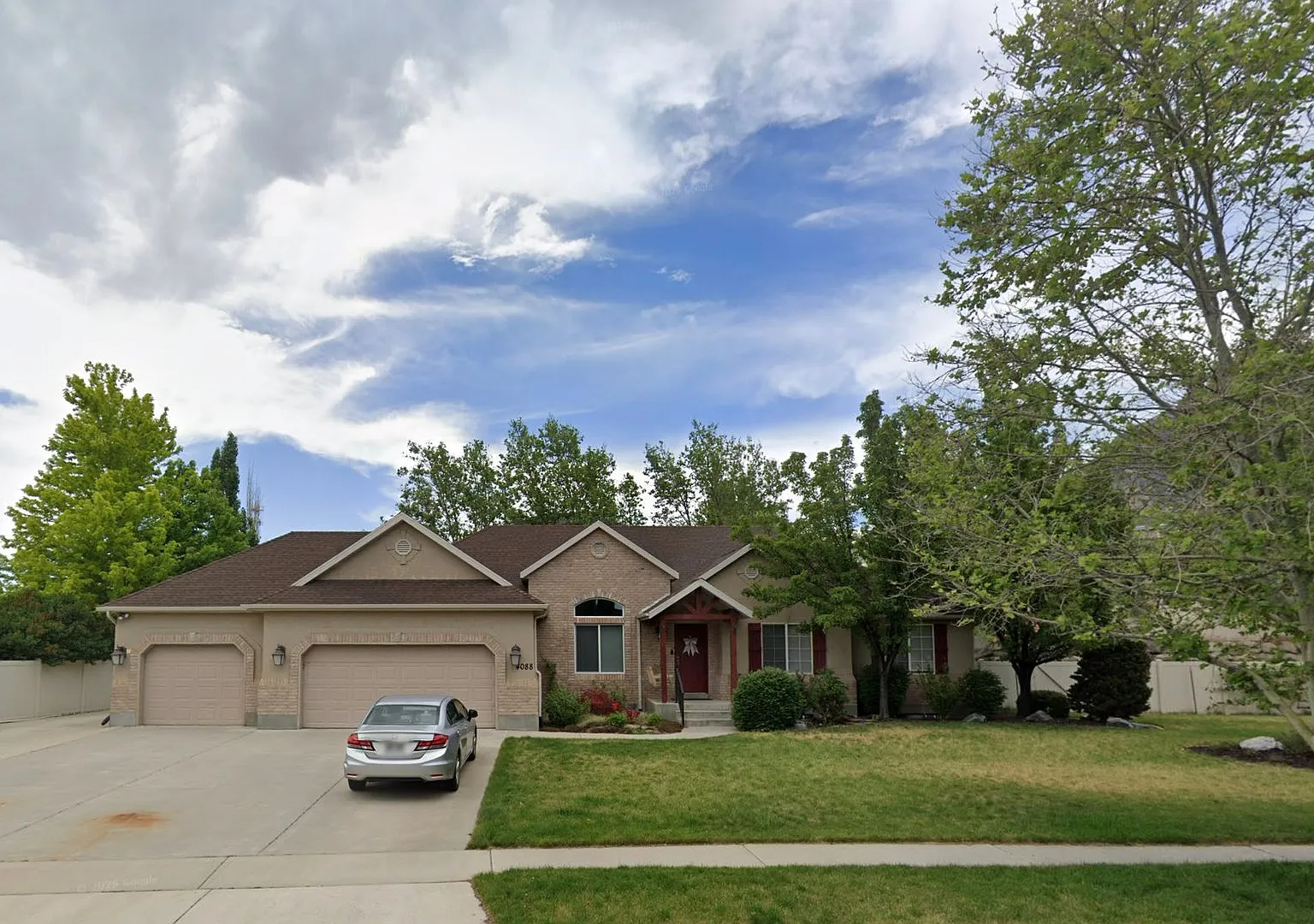 Cedar Hills Rambler with Finished Walk-Out Basement, RV Parking & Large Yard — Photo 1