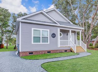 711 Raleigh Ave, Carolina Beach, NC 28428