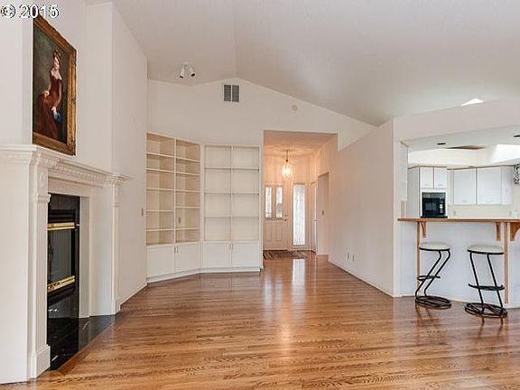 4th image of 3011 SE 157th Ave
