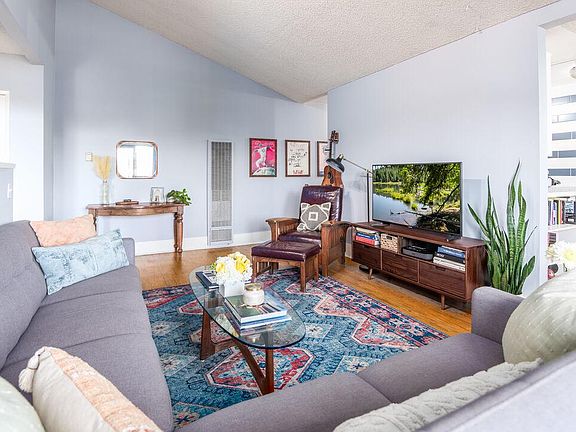 4th image of 7836 Flight Ave APT 206