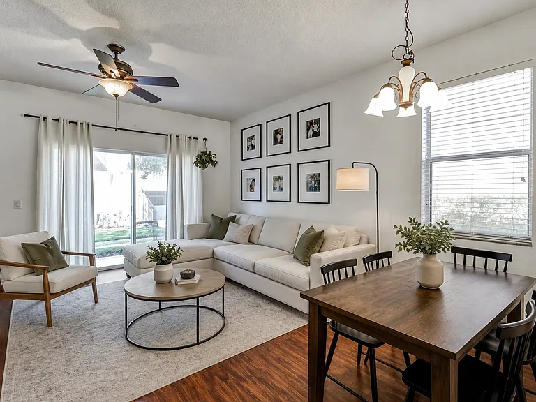2761 Retreat View Cir — Photo 43