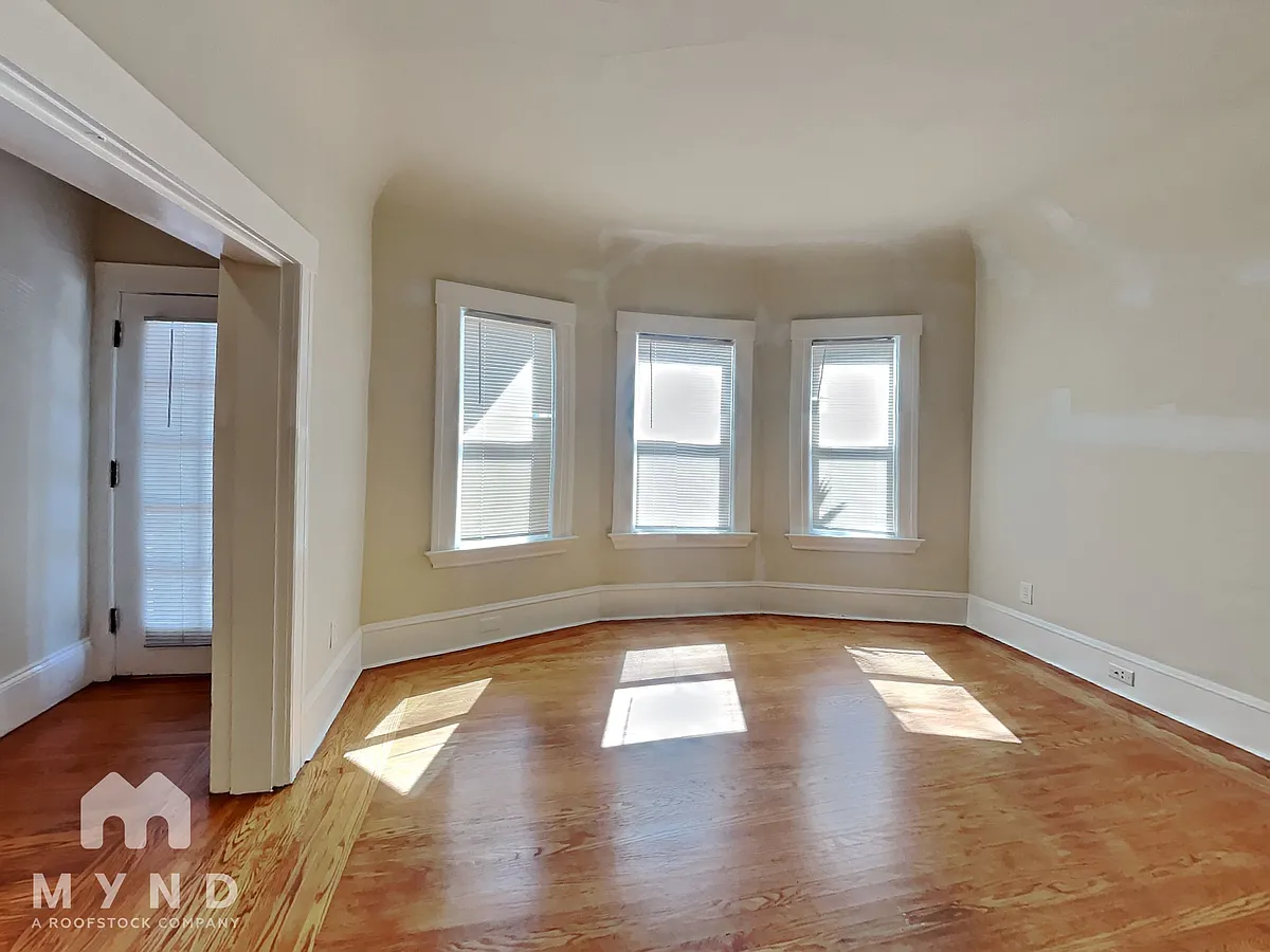Building Photo - 231 Athol Ave