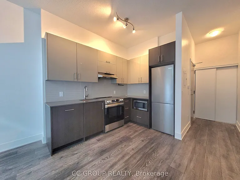 188 Fairview Mall Dr #102 — Photo 6