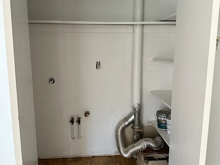 157 Bennett Ave — Photo 8