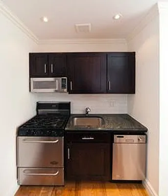 Rented by NextStopNY | media 8