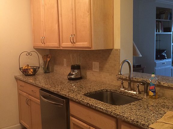 2nd image of 800 N Pearl St APT 901
