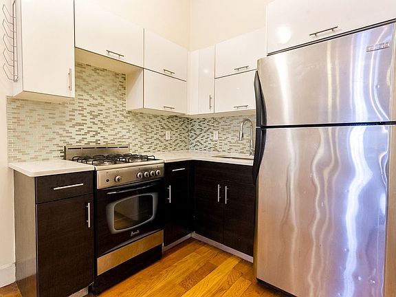 3rd image of 167 Harman St #1RA