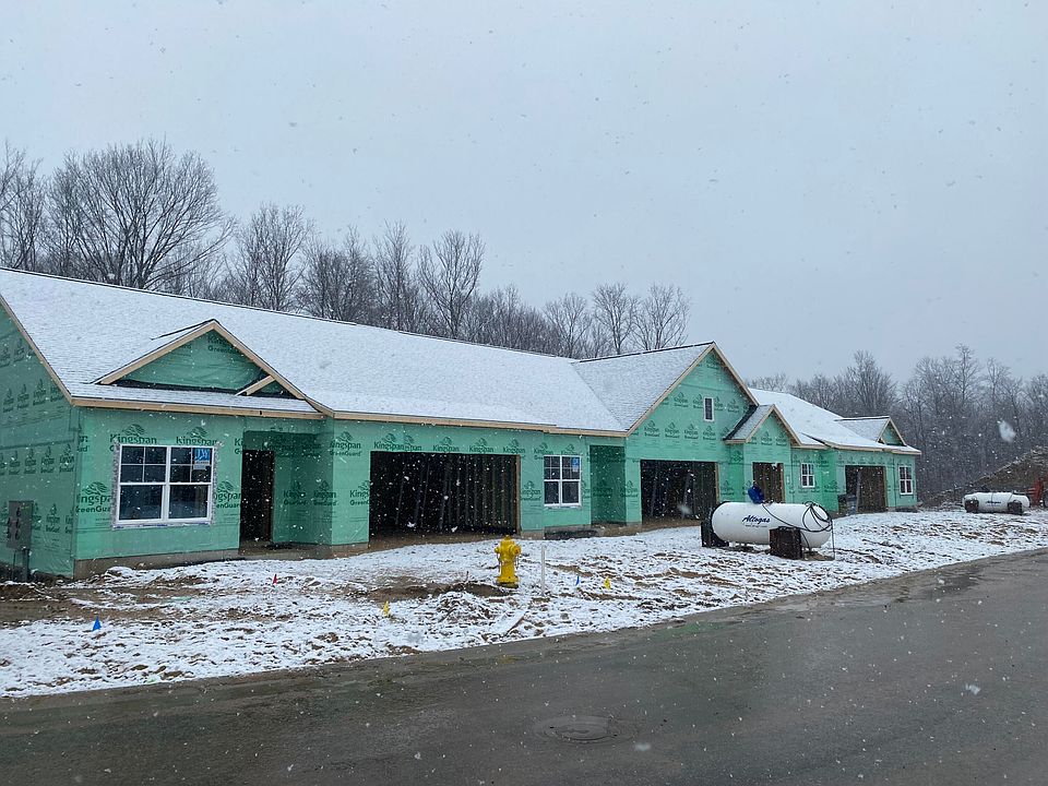 2nd image of 2841 W Cobblestone Ct SE #17