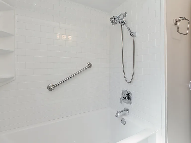 11920 S 74th Ave — Photo 22