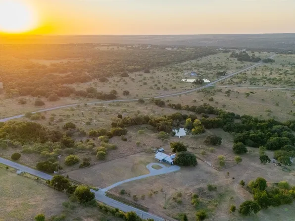 4080 Pleasant Valley Rd, Mineral Wells, TX 76067